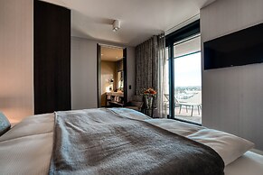 CLOUD No7 Apartments