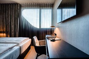 CLOUD No7 Apartments