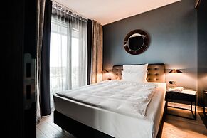 CLOUD No7 Apartments