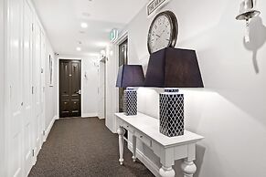 The Hamptons Apartments - Port Melbourne