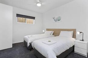 Coastal Vibe Apartments