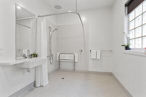 Coastal Vibe Apartments