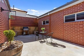 Coastal Vibe Apartments