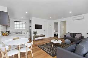 Coastal Vibe Apartments