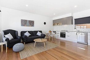 Coastal Vibe Apartments