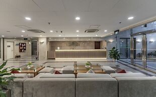 Garden View Court Suites Ho Chi Minh City