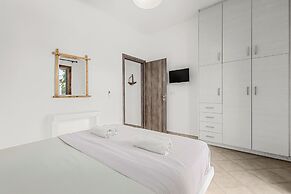 Anemonisia Skyrian Living