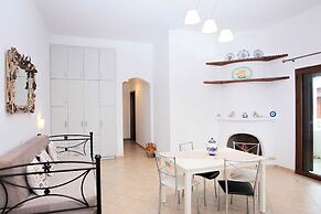 Anemonisia Skyrian Living