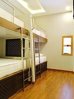 The Alley Hostel & Bistro