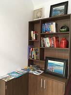 The Alley Hostel & Bistro