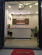 The Alley Hostel & Bistro