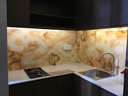 The Alley Hostel & Bistro