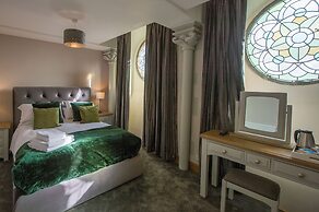 St Nicholas Boutique Hotel