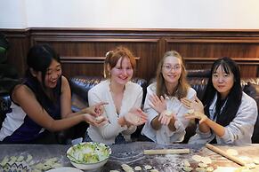 Chengdu Sonderia Hostel&Bar-Lazybones