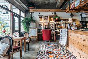 Chengdu Sonderia Hostel&Bar-Lazybones