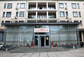 Zhovtneviy Hotel