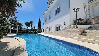 Silver Village Residence