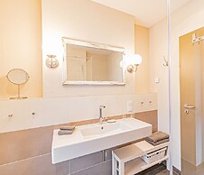Johannishof Wine-Cafe & Guesthouse