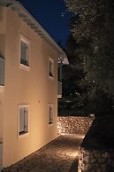 Nerina Studios