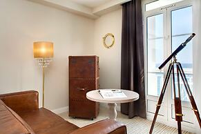 Grand Hotel Des Sablettes Plage, Curio Collection By Hilton
