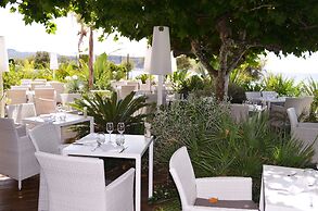 Grand Hotel Des Sablettes Plage, Curio Collection By Hilton