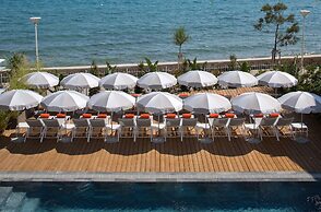 Grand Hotel Des Sablettes Plage, Curio Collection By Hilton