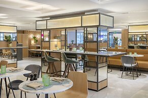 Melia White House Apartments