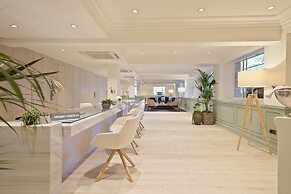 Melia White House Apartments