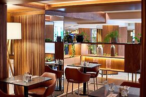 Melia White House Apartments