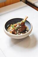 Melia White House Apartments