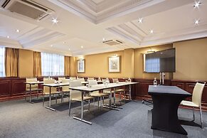 Melia White House Apartments