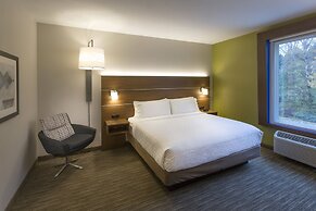 Holiday Inn Express & Suites Seattle South - Tukwila by IHG