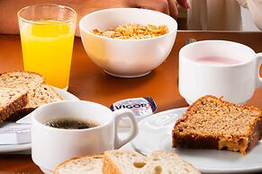 MOVA - Hotel Costa Azul