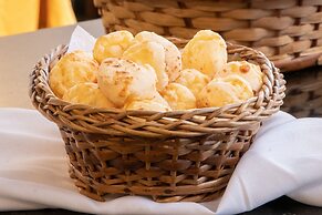 MOVA - Hotel Costa Azul