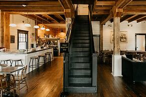 The Landing Hotel and Dining