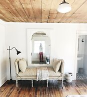 The Landing Hotel and Dining