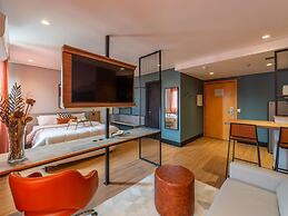 Manhattan Porto Alegre by Mercure