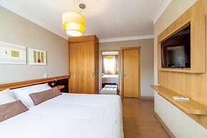 Manhattan Porto Alegre by Mercure