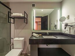 Manhattan Porto Alegre by Mercure