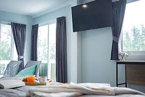 The Beach Cha Am Suite