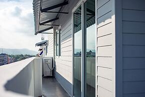 The Beach Cha Am Suite