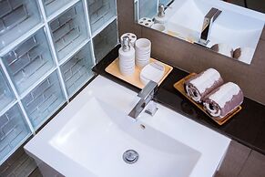 The Beach Cha Am Suite