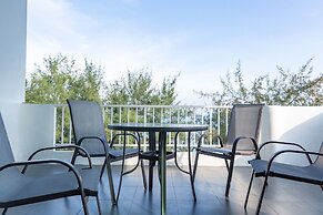 The Beach Cha Am Suite