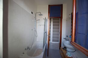 La Rosa Scarlatta Atelier