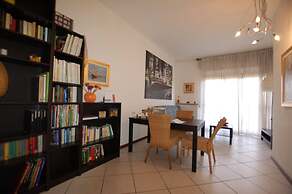 La Rosa Scarlatta Broseta