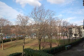 La Rosa Scarlatta Broseta