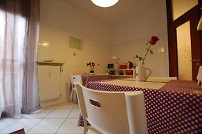 La Rosa Scarlatta Broseta