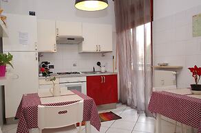 La Rosa Scarlatta Broseta