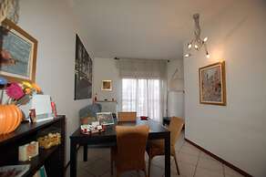 La Rosa Scarlatta Broseta