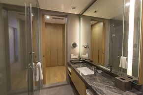 188 Private Suites by Subhome